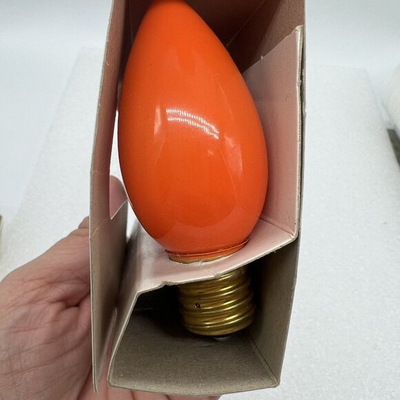 Christmas Queen Outdoor Bulbs multicolor C-9 1/4 120V - Picture 6 of 7